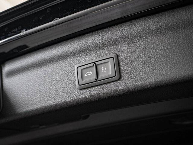 2025 Audi Q3 quattro S line Prem Plus 45 TFSI