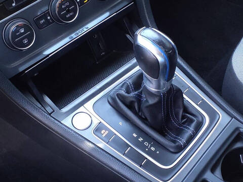 2016 Volkswagen e-Golf SE