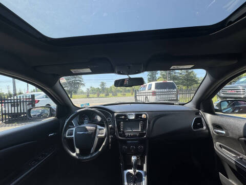 2012 Chrysler 200 Limited