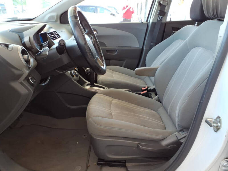 2013 Chevrolet Sonic LT Auto