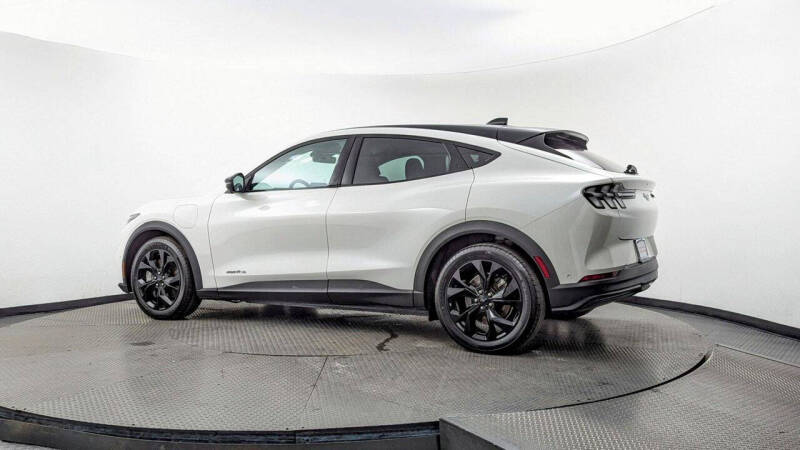 2024 Ford Mustang Mach-E Select