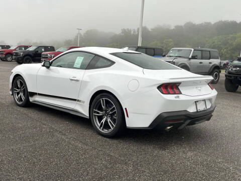 2025 Ford Mustang EcoBoost Premium