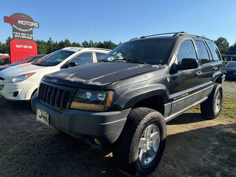 2004 Jeep Grand Cherokee Laredo photo 2