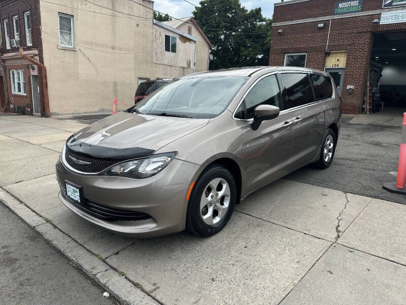 2017 Chrysler Pacifica LX
