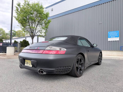 2004 Porsche 911 Carrera 4S