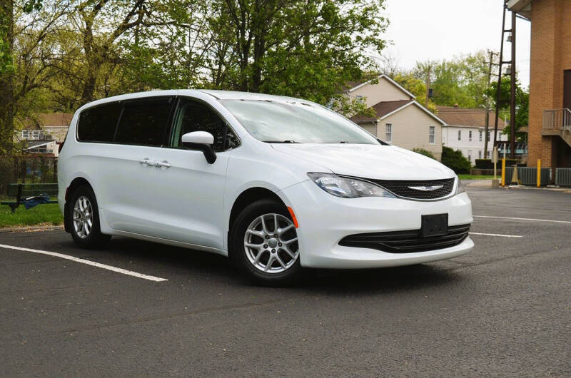 2017 Chrysler Pacifica Touring