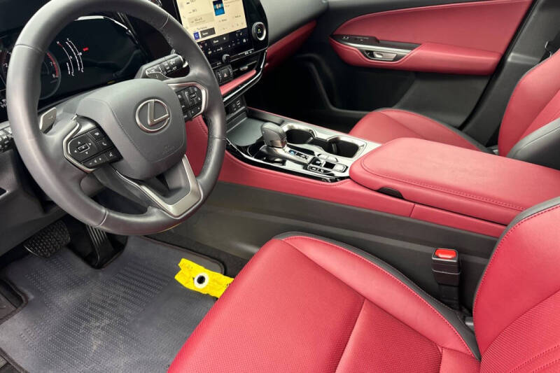 2025 Lexus NX 350 Premium