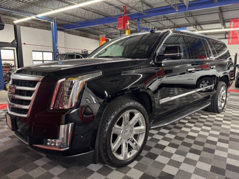 2017 Cadillac Escalade ESV Luxury