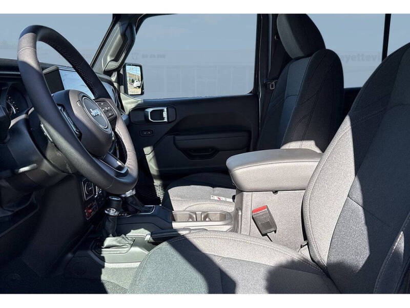 2026 Jeep Gladiator Willys