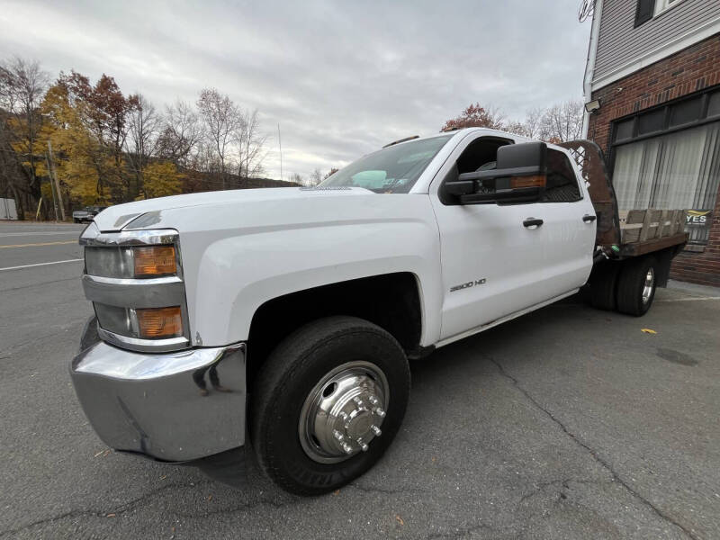 2015 Chevrolet Silverado 3500 Chassis Cab Work Truck's photo