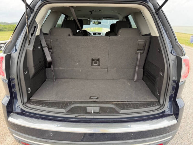 2016 GMC Acadia SLE-2