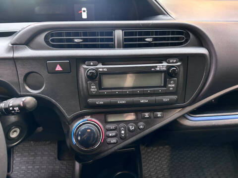 2013 Toyota Prius c
