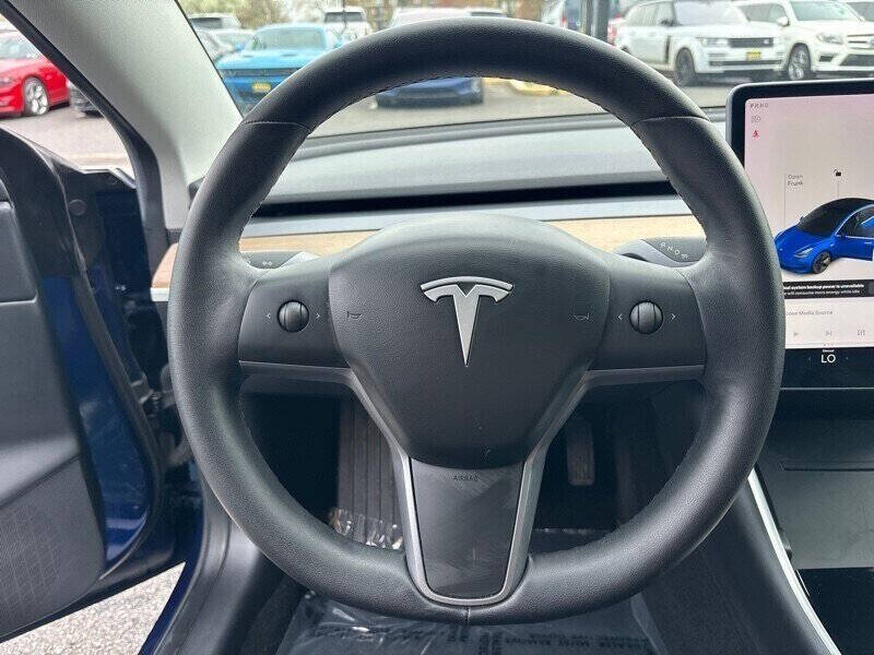 2019 Tesla Model 3 Standard Range Plus