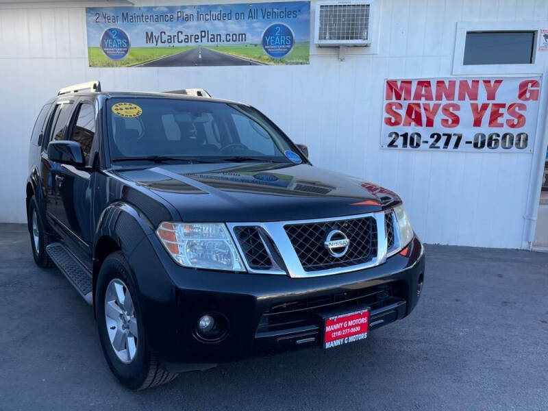 2011 Nissan Pathfinder for sale at Manny G Motors in San Antonio TX