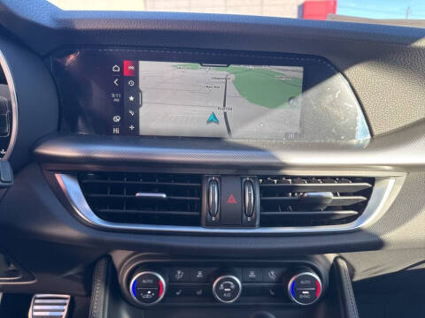 2025 Alfa Romeo Stelvio