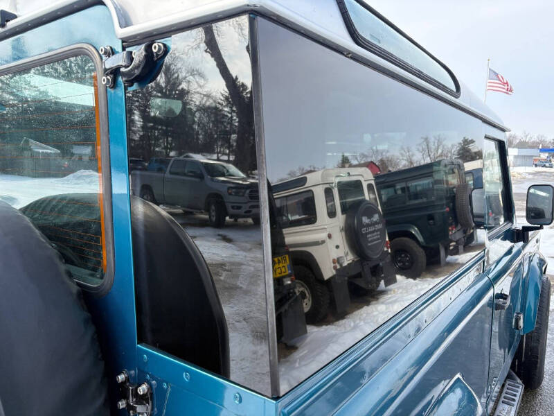2000 Land Rover Defender