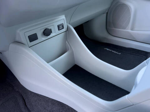 2014 Toyota Prius v Three