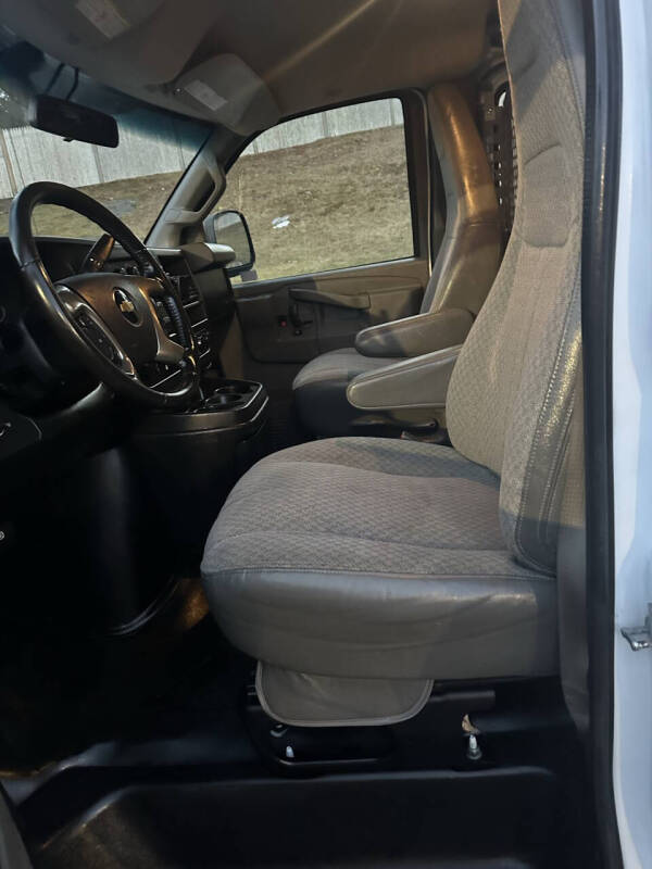 2018 Chevrolet Express 2500