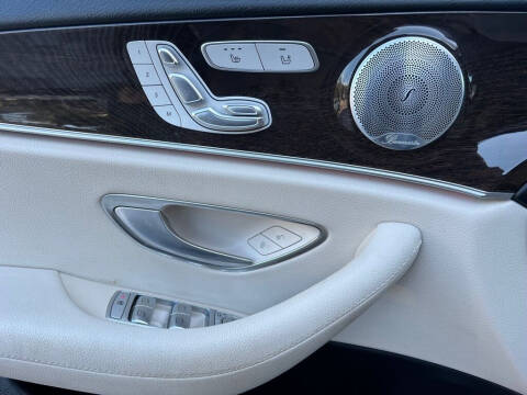 2019 Mercedes-Benz E-Class E 300