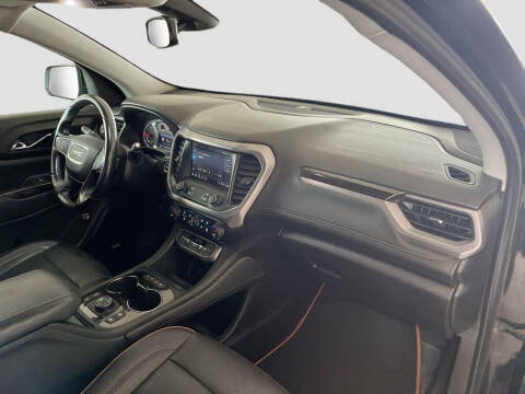 2020 GMC Acadia AT4