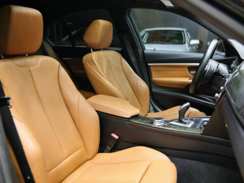 2018 BMW 3 Series 330i xDrive