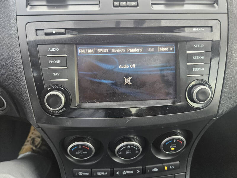 2013 Mazda MAZDA3 s Grand Touring