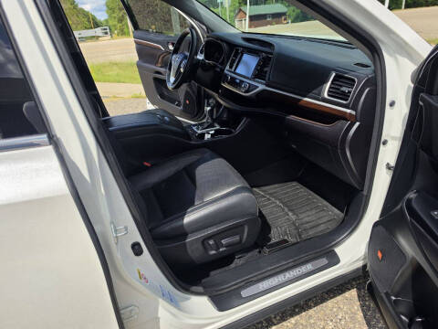 2016 Toyota Highlander Limited