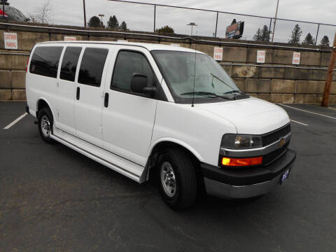 2017 Chevrolet Express LT 3500
