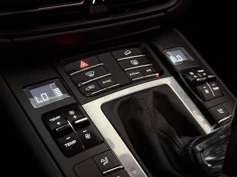2021 Porsche Macan