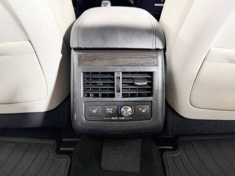 2015 Toyota Avalon Hybrid Limited