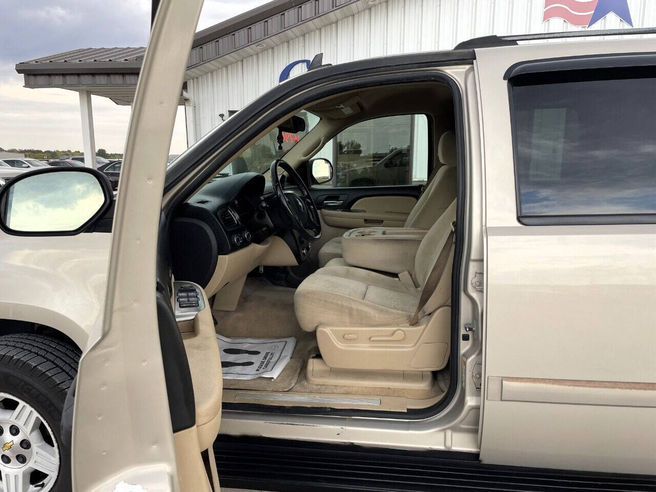 2007 Chevrolet Suburban for sale at Cresco Motor Company in Cresco, IA