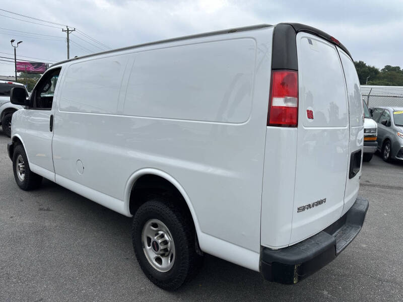 2018 GMC Savana 3500
