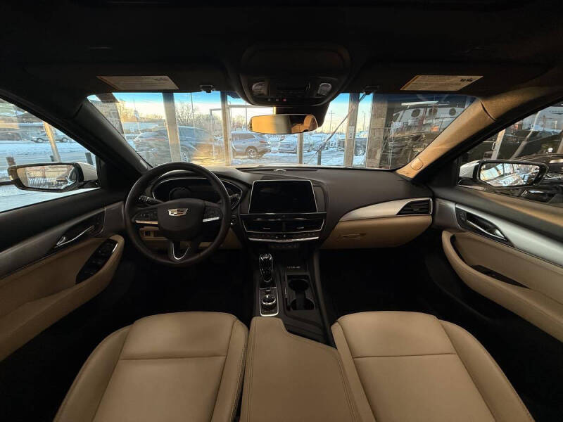 2024 Cadillac CT5 Luxury