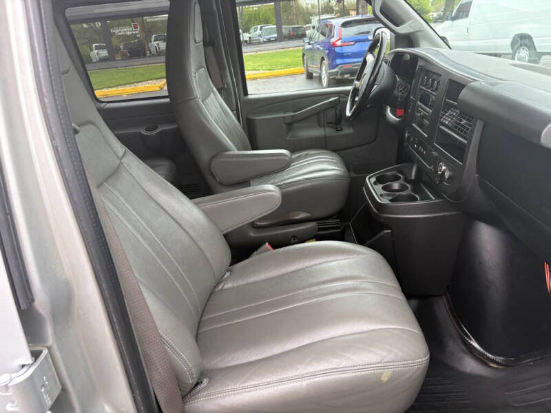 2017 Chevrolet Express LS 3500