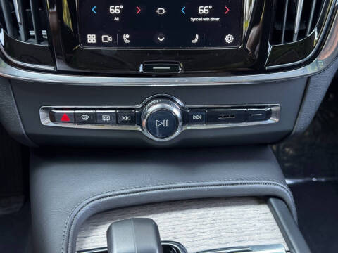 2023 Volvo S90 B6 Plus