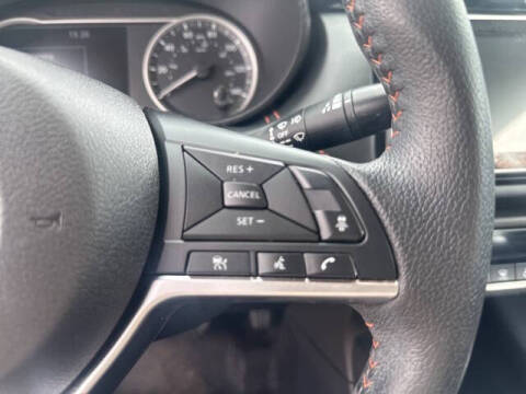 2020 Nissan Versa SR