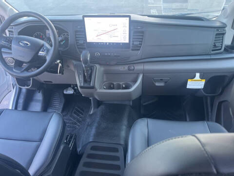 2025 Ford Transit 250