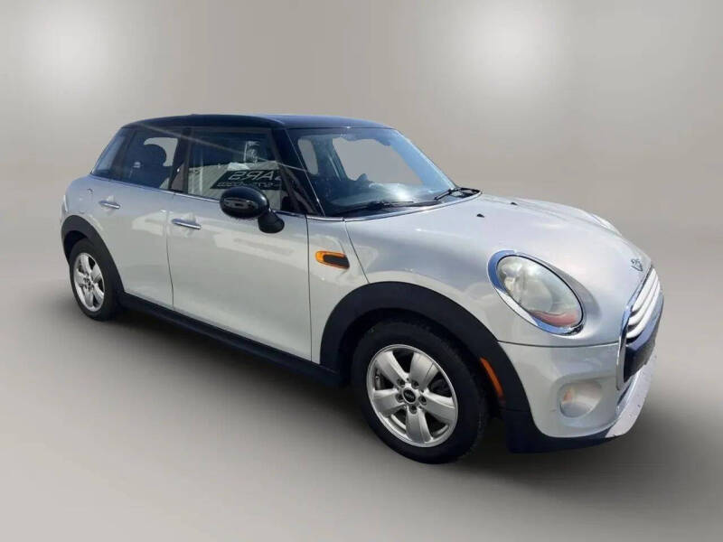 2015 MINI Hardtop 4 Door Cooper