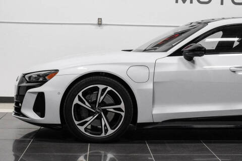 2024 Audi e-tron GT quattro Prestige