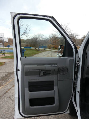 2013 Ford E-Series E-150