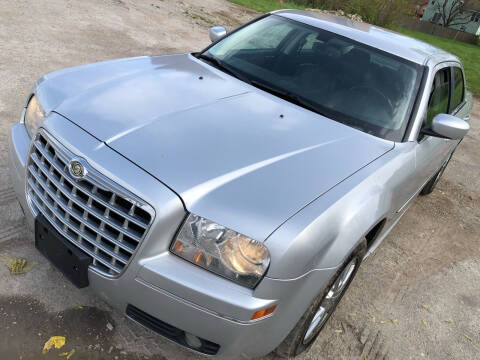 2009 Chrysler 300 for sale at Supreme Auto Gallery LLC in Kansas City MO