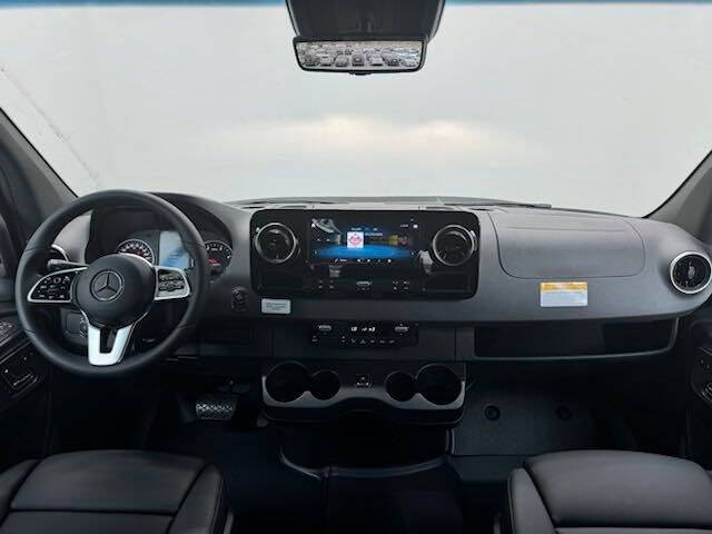 2024 Mercedes-Benz Sprinter 2500