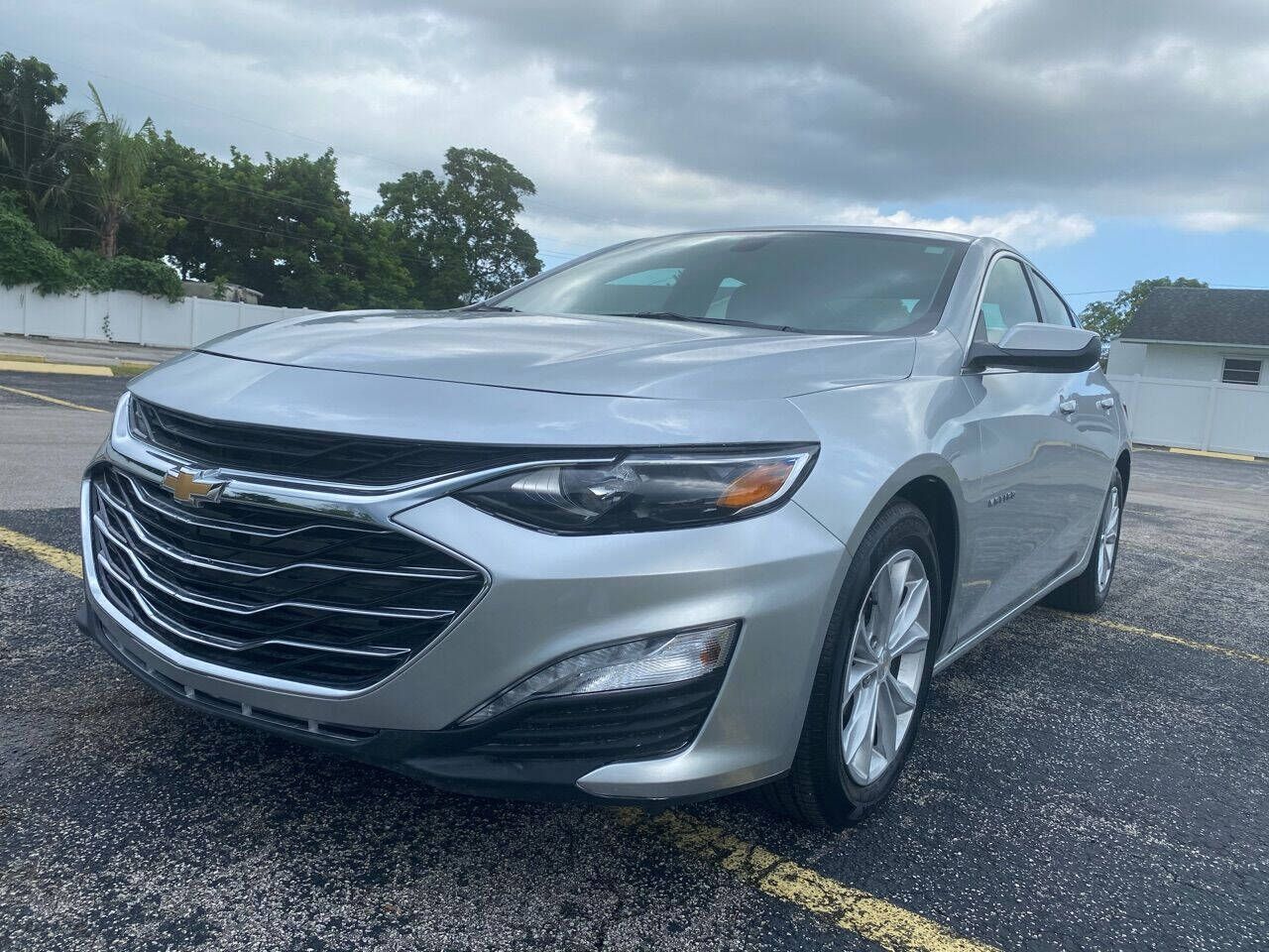 2021 CHEVROLET Malibu Sedan - $20,200