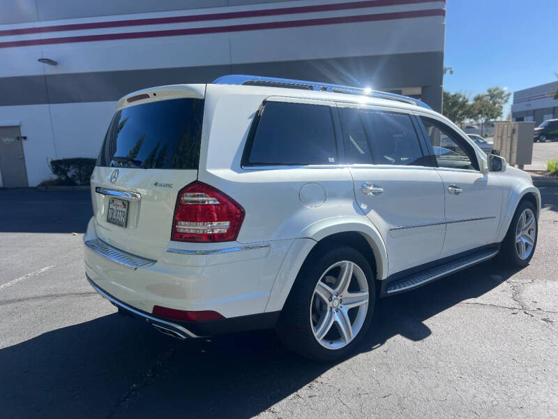 2011 Mercedes-Benz GL-Class GL 550 4MATIC