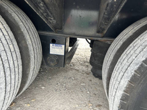 2022 Towmaster 48' Hydraulic Dove Semi
