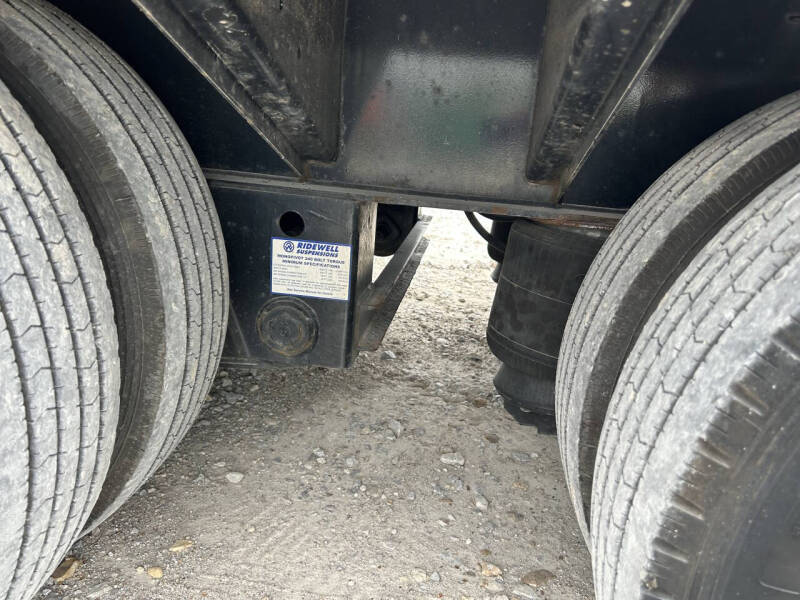 2022 Towmaster 48' Hydraulic Dove Semi