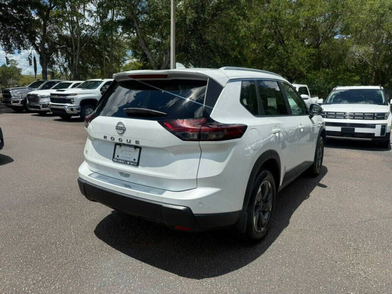 2025 Nissan Rogue SV