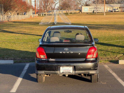 2001 Toyota ECHO