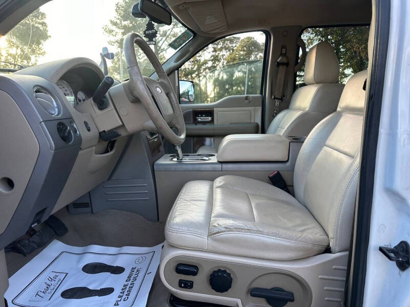 2004 Ford F-150 Lariat