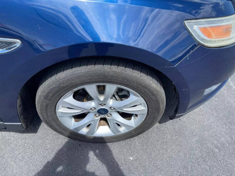 2012 Ford Taurus SEL